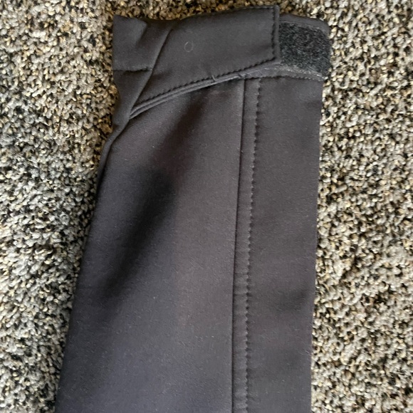 Black windstop jacket. Youth small - Picture 6 of 9